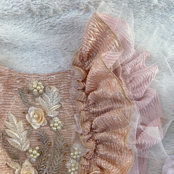 💕Beautiful Special Occasion Baby Girl Romper - Picture 7 of 13